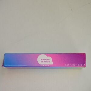 Ariana Grande Cloud Eau de Parfum - Purple and Pink